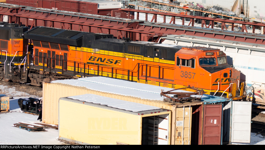 BNSF 3857